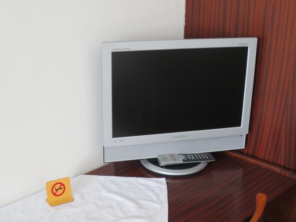 Hotel Zur Post Illmitz Oda fotoğraf